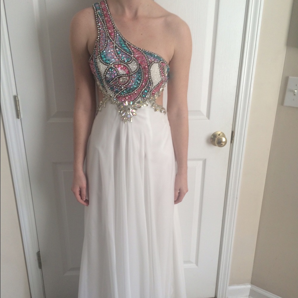 Terani prom dress