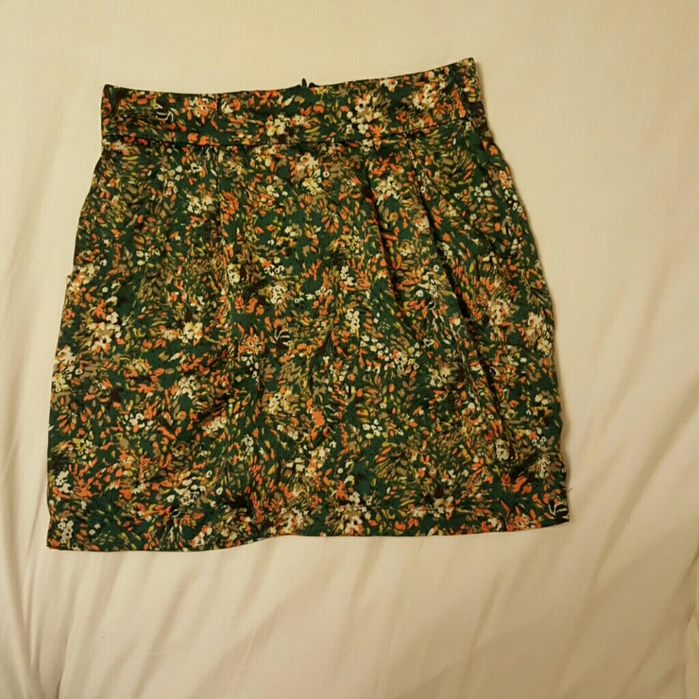 *REDUCED* $7 Lush Skirt (XS)