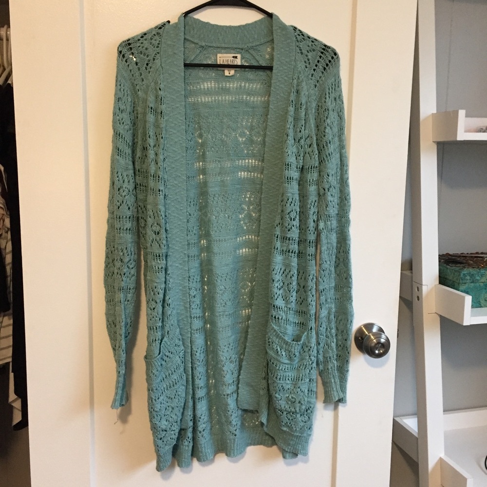 NEEDS 2 GO! TAKING OFFERS! Long Teal Knit Cardigan