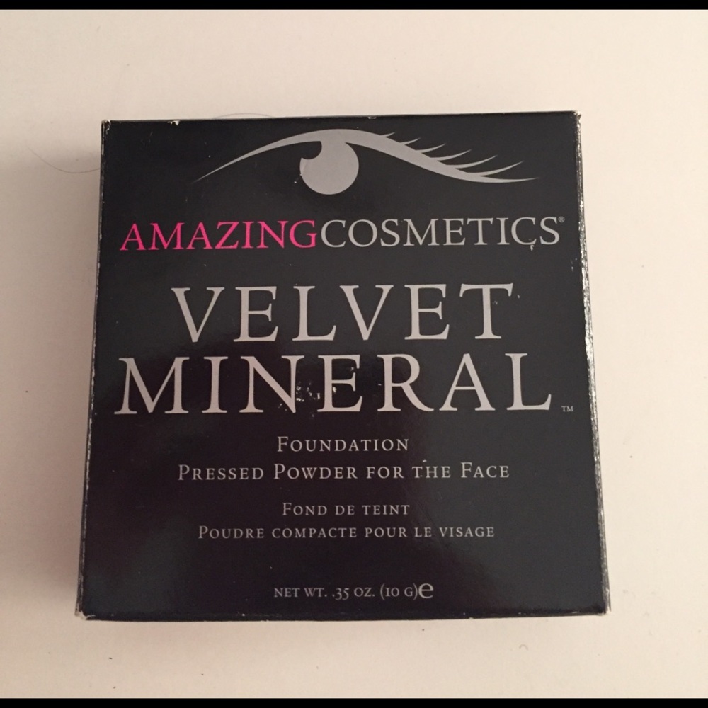 Amazing Cosmetic Velvet Mineral Foundation