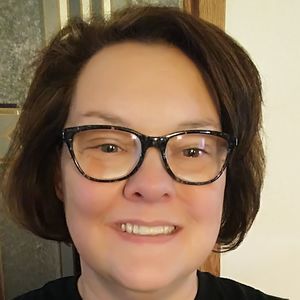 Meet your Posher, Pamela