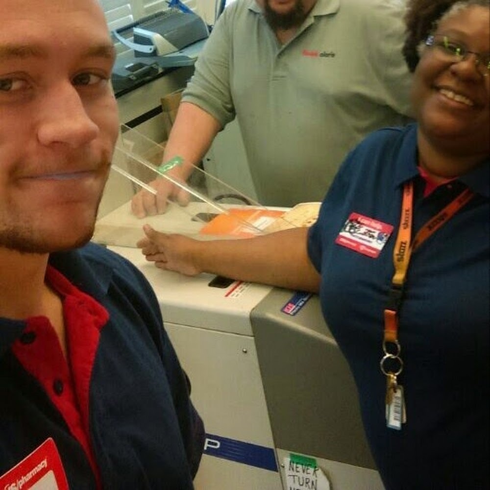 Meet your Posher, Esther