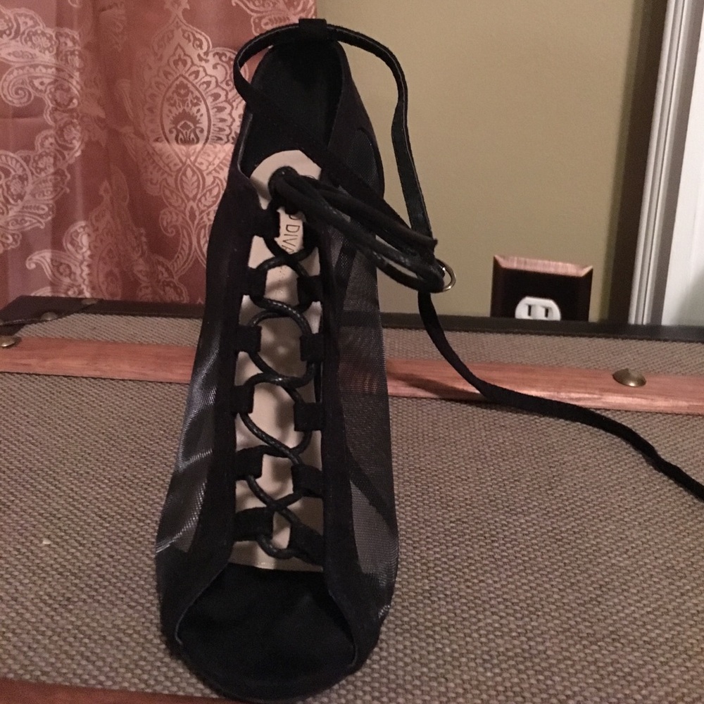 Black peep toe