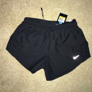 Nike shorts. NWT sz small