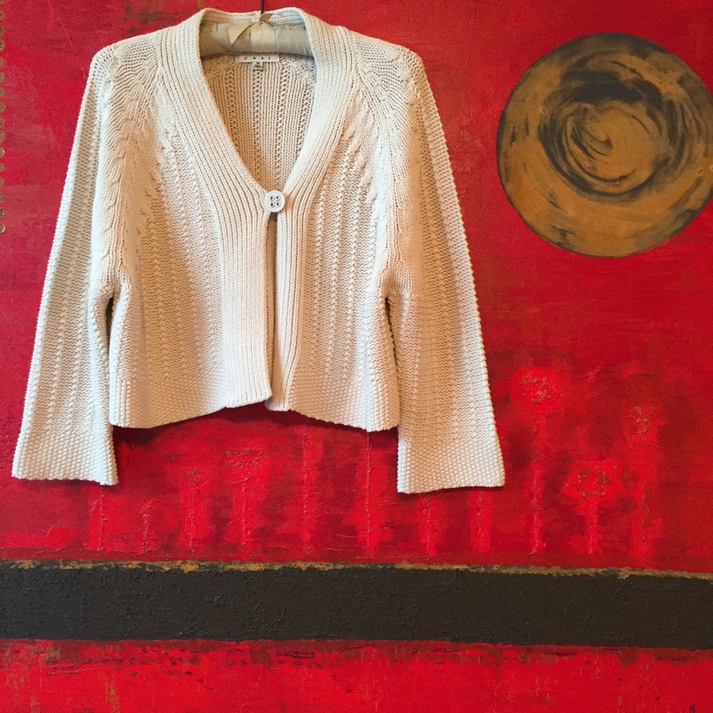 🌼SALE🌼! CAbi medium cropped sweater