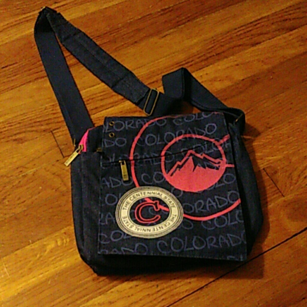 NWT Robin Ruth bag Colorad pink and blue