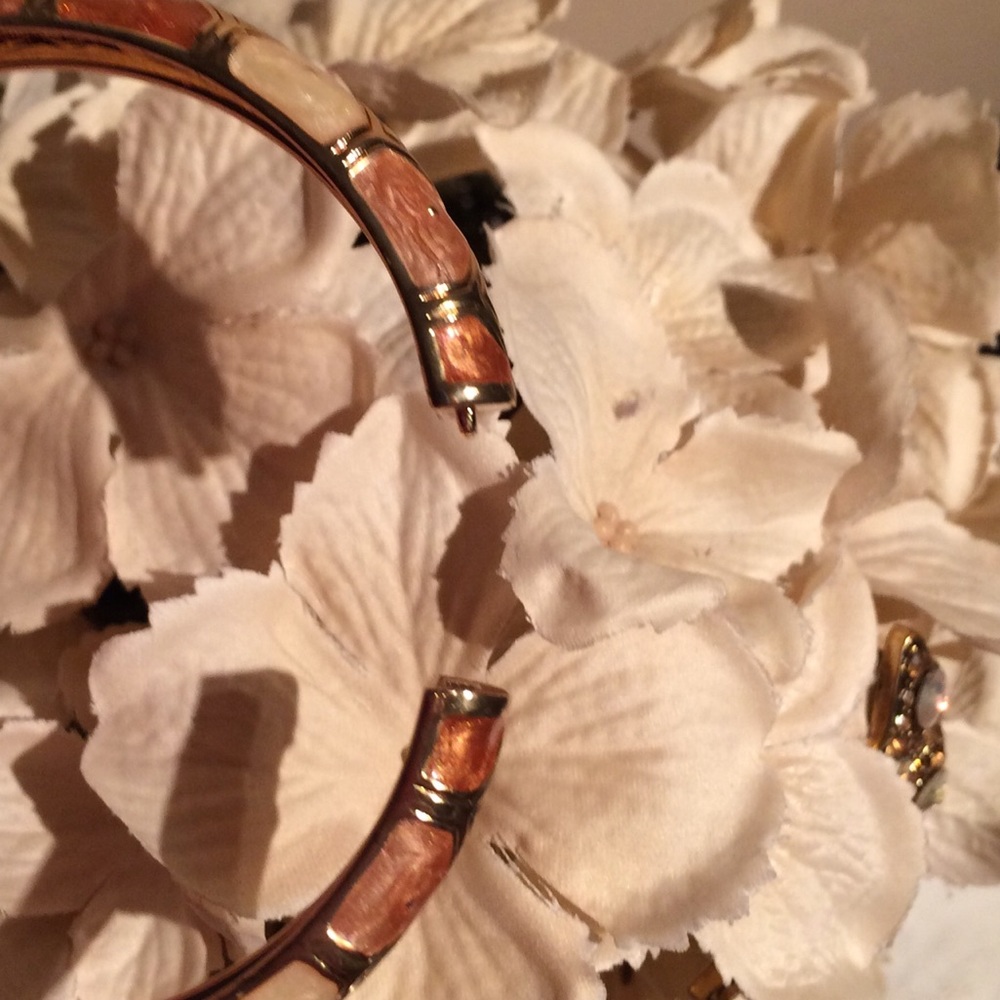 Pearlized Enamel Hinged Gold Tone Bangle Bracelet - Picture 3 of 5