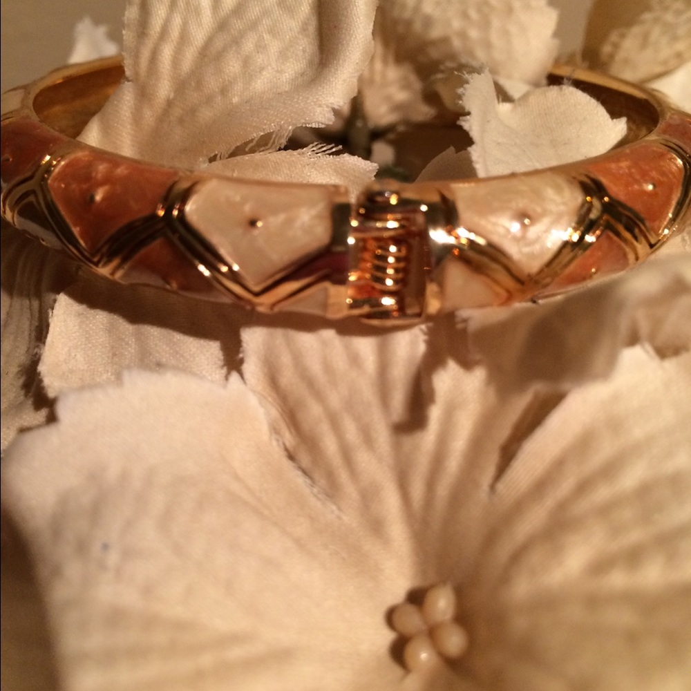 Pearlized Enamel Hinged Gold Tone Bangle Bracelet - Picture 4 of 5