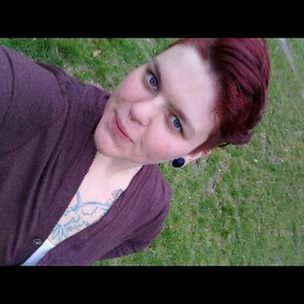 Meet your Posher, Camellia