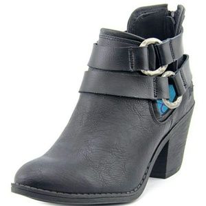 🚫SOLD🚫Black Ankle Boots