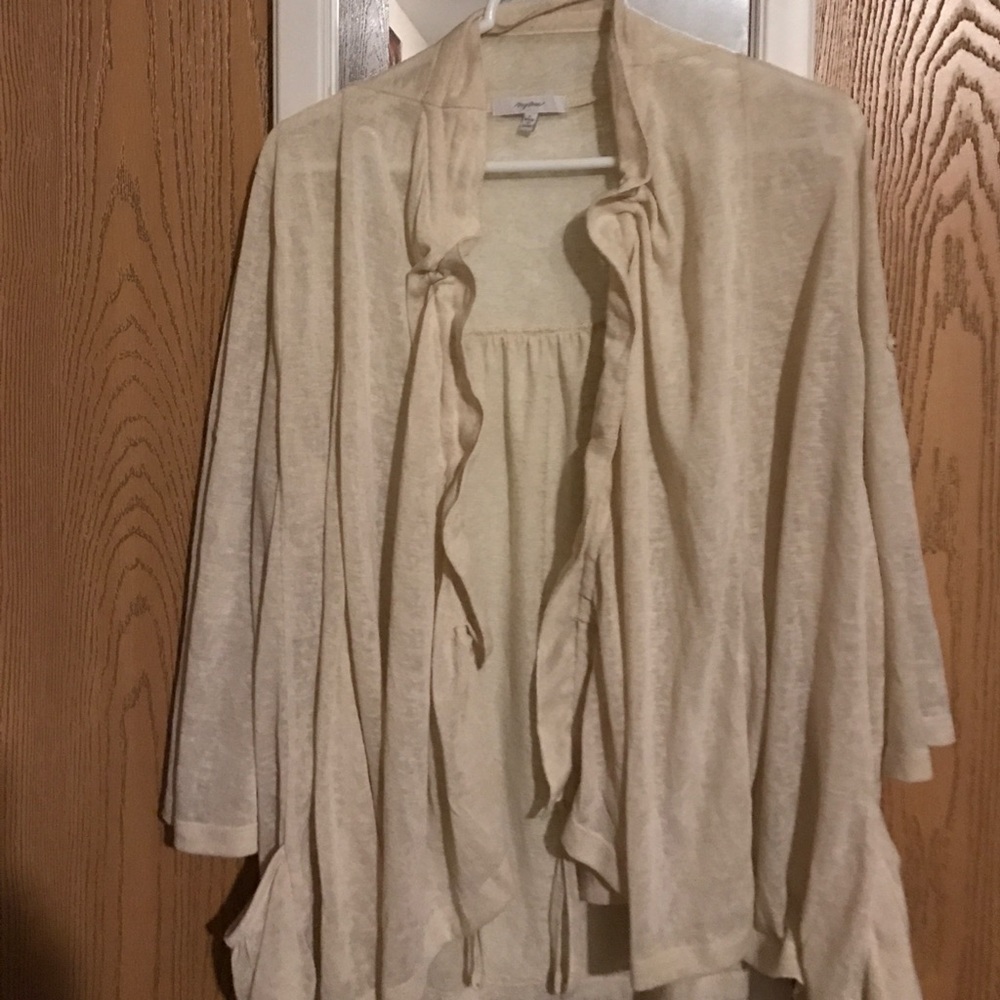 Cute 3/4 sleeve cardigan