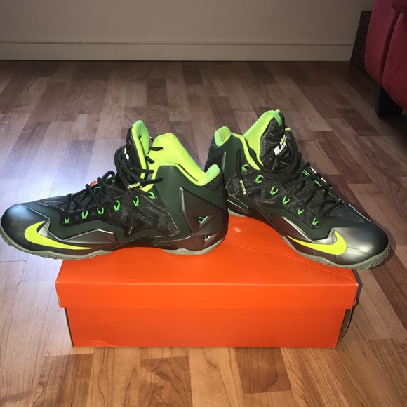 🛑🛑Sold !!🛑🛑 Nike Lebron 11 Dunk Man - Picture 2 of 4