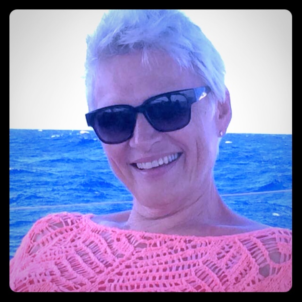 Meet your Posher, Irene V