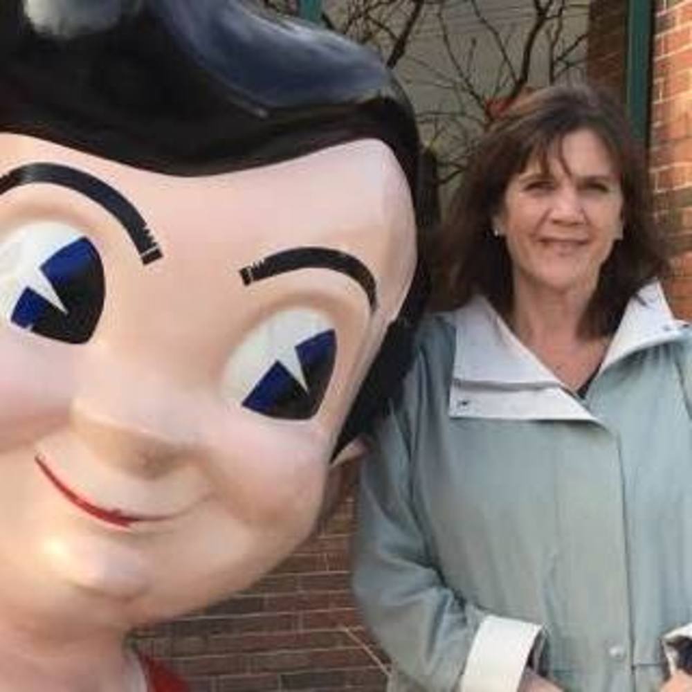 Meet your Posher, Julie