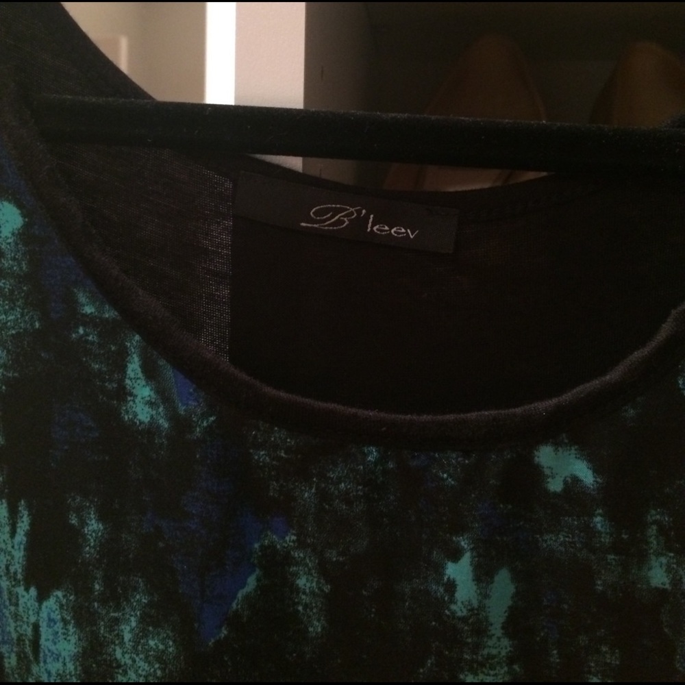 Tank top. - Picture 2 of 3