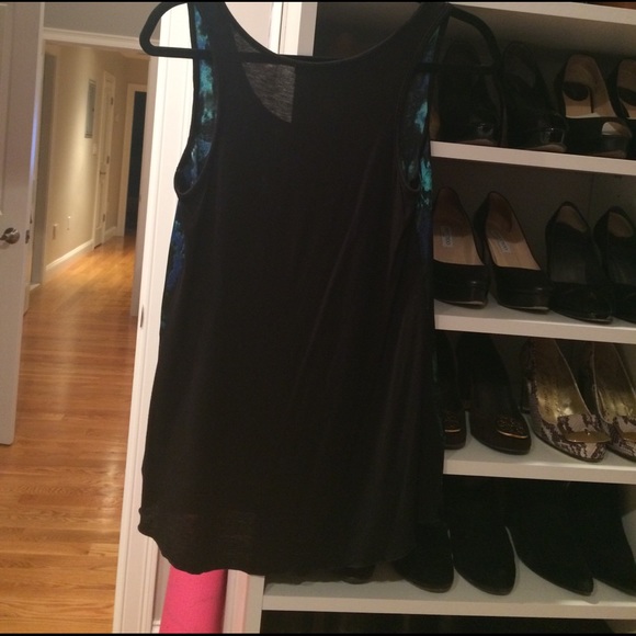 Tank top. - Picture 3 of 3