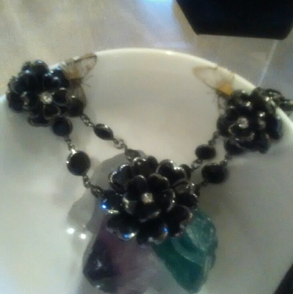 3 flower necklace with rhinestone accents