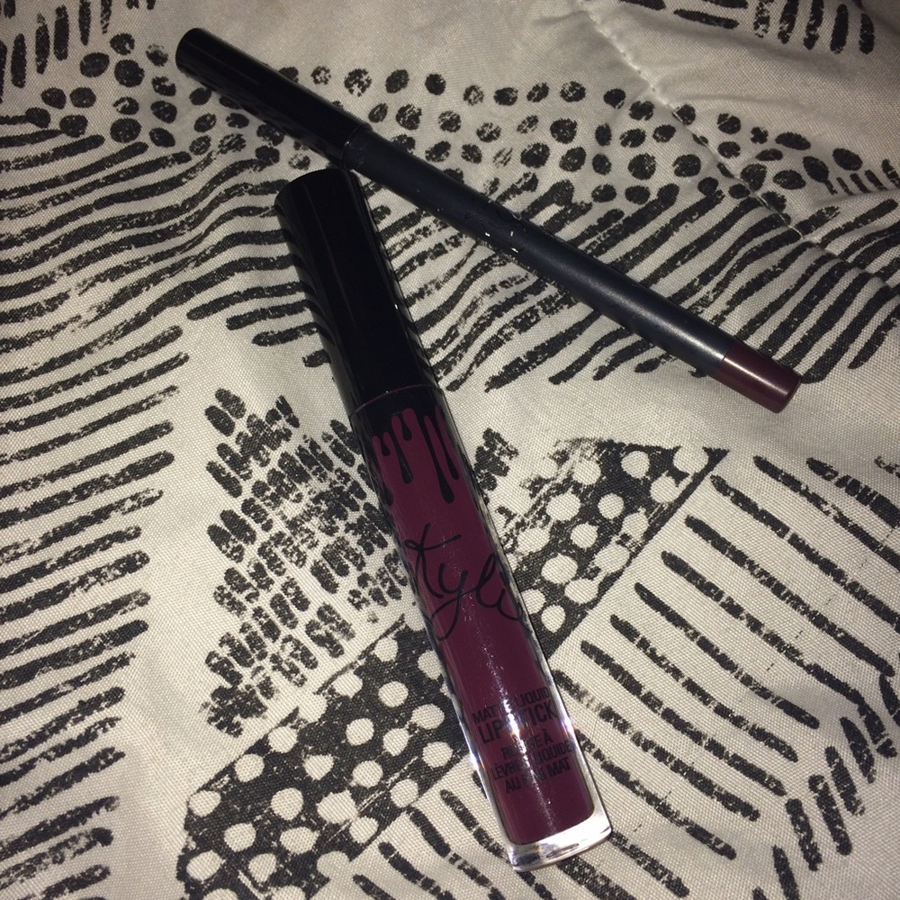 Kylie Lip Kit in Kourt K