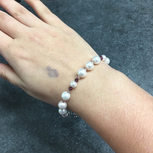 Faux pearl bracelet - Picture 2 of 4