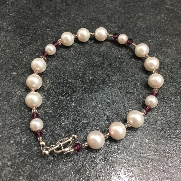 Faux pearl bracelet - Picture 3 of 4