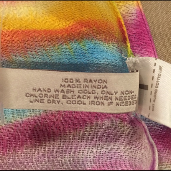 Loft Scarf - Picture 4 of 4