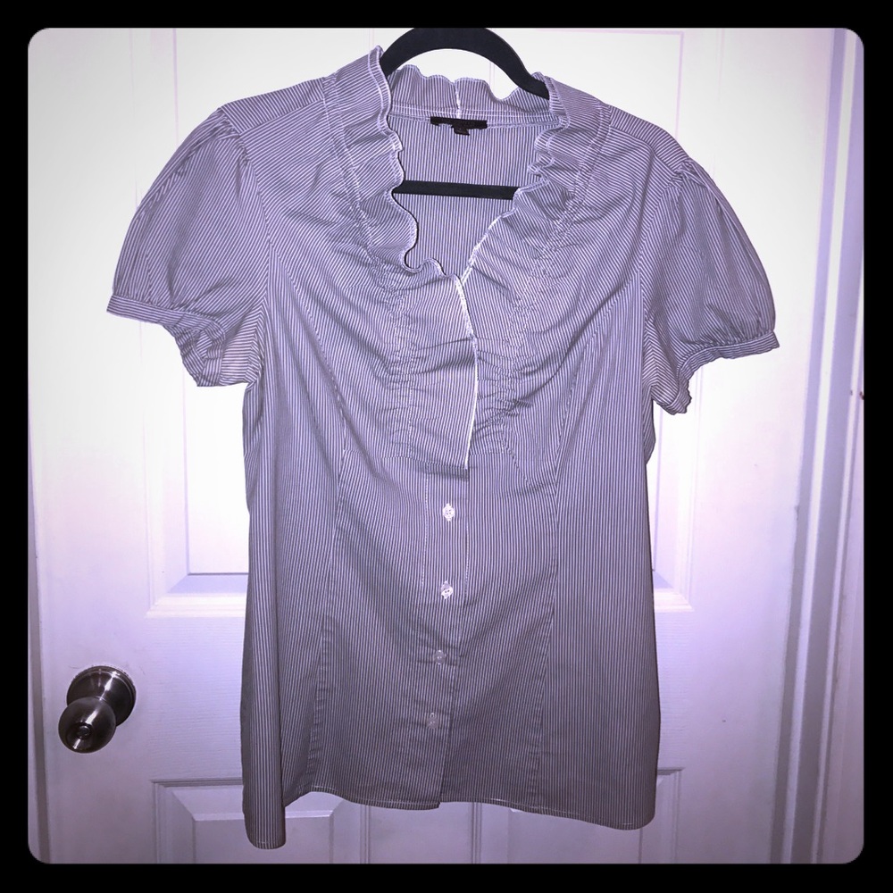 Ruffle shirt