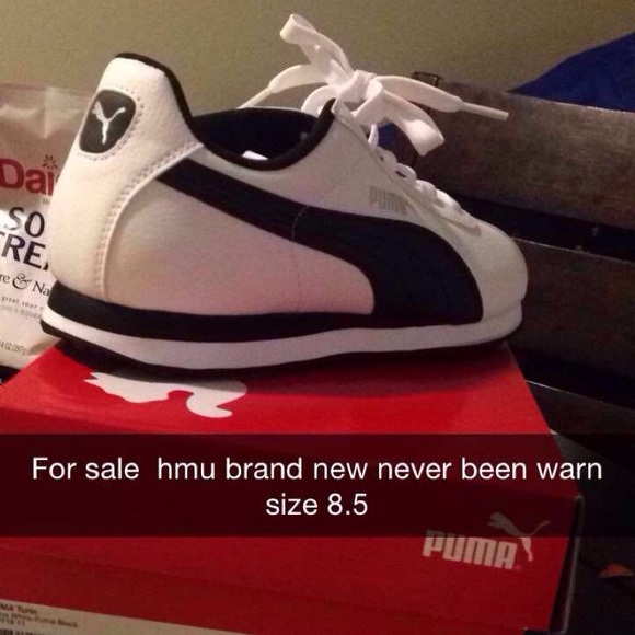 White and black Pumas - Picture 1 of 1