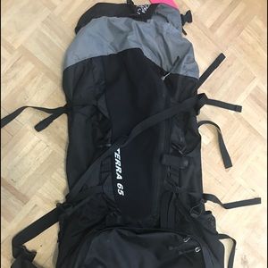 North Face Tertra 65 backpacking bag