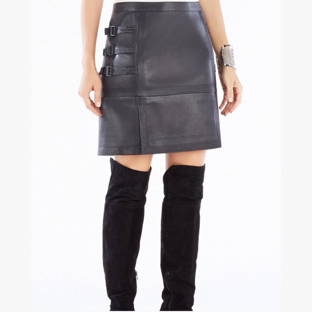 BCBG Vegan Pleather PU Buckled Skirt Size 2