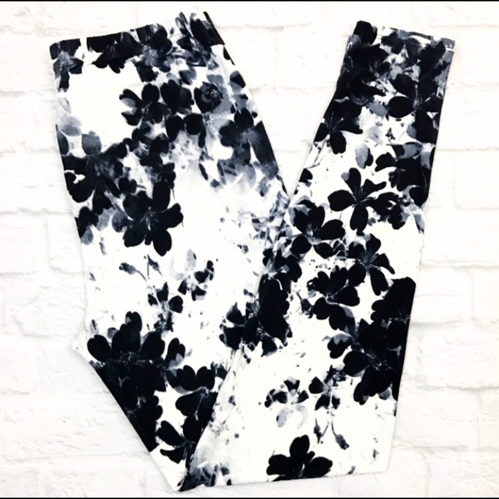 Buttery Soft Gorgeous Floral Leggings Plus Size TC