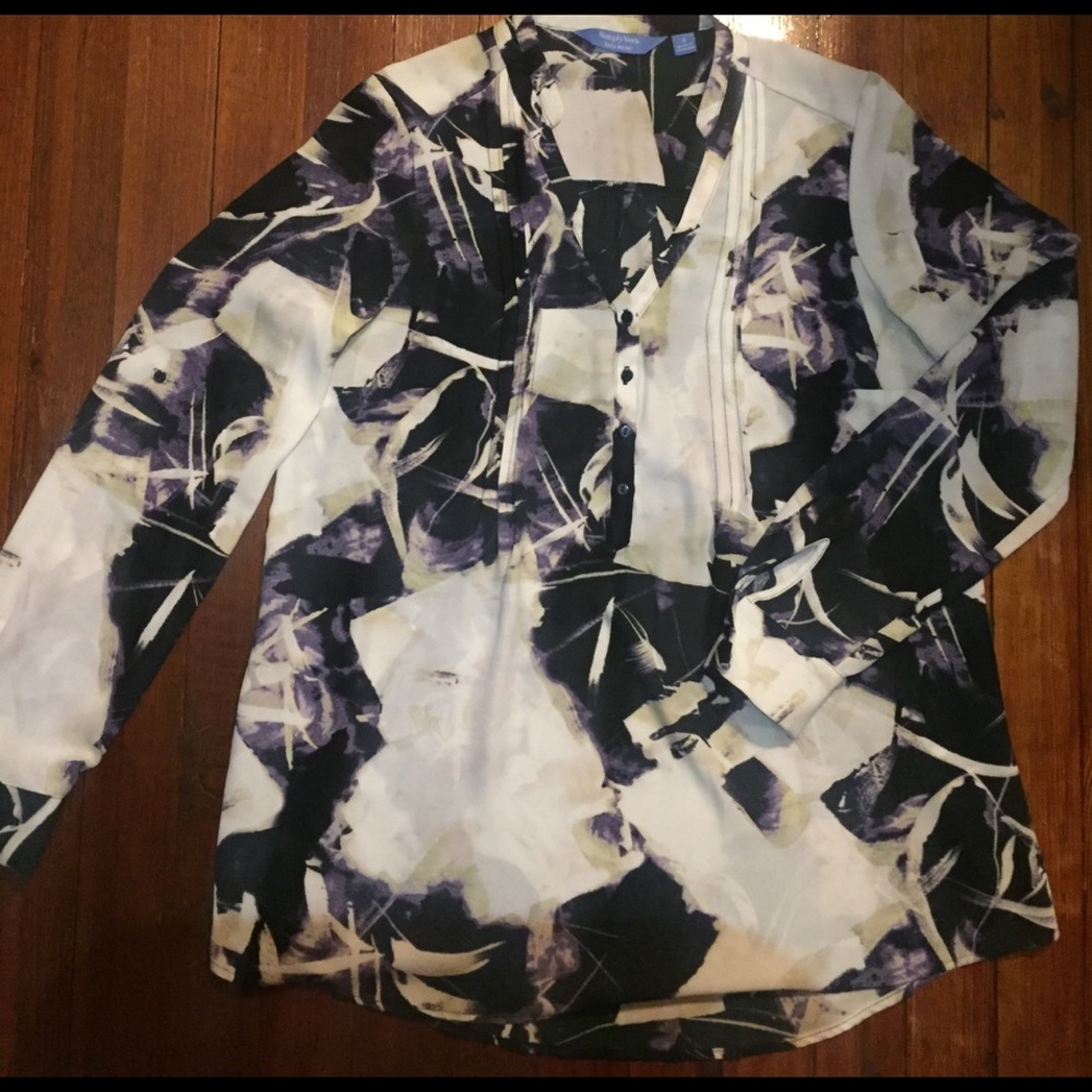 Vera Wang long sleeve polyester shirt