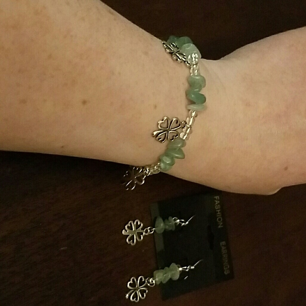 Shamrock bracelet and earrings set