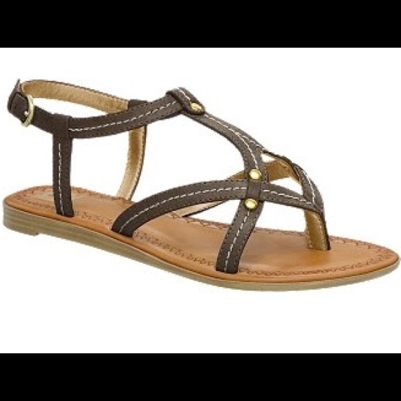r2 sandals