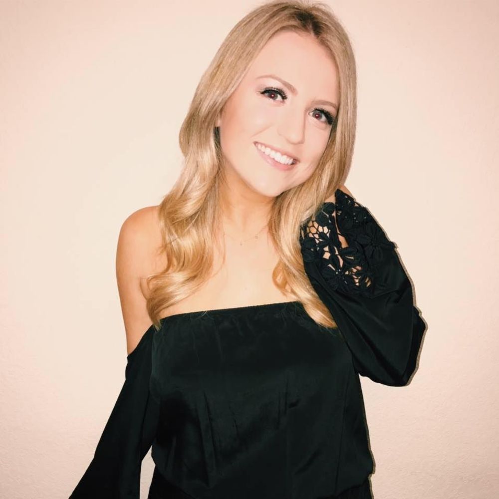 Meet your Posher, Erika