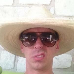 Meet your Posher, Tanner