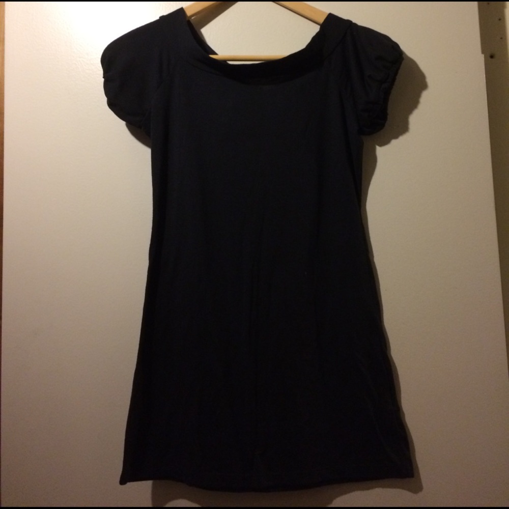 Cute black guess top