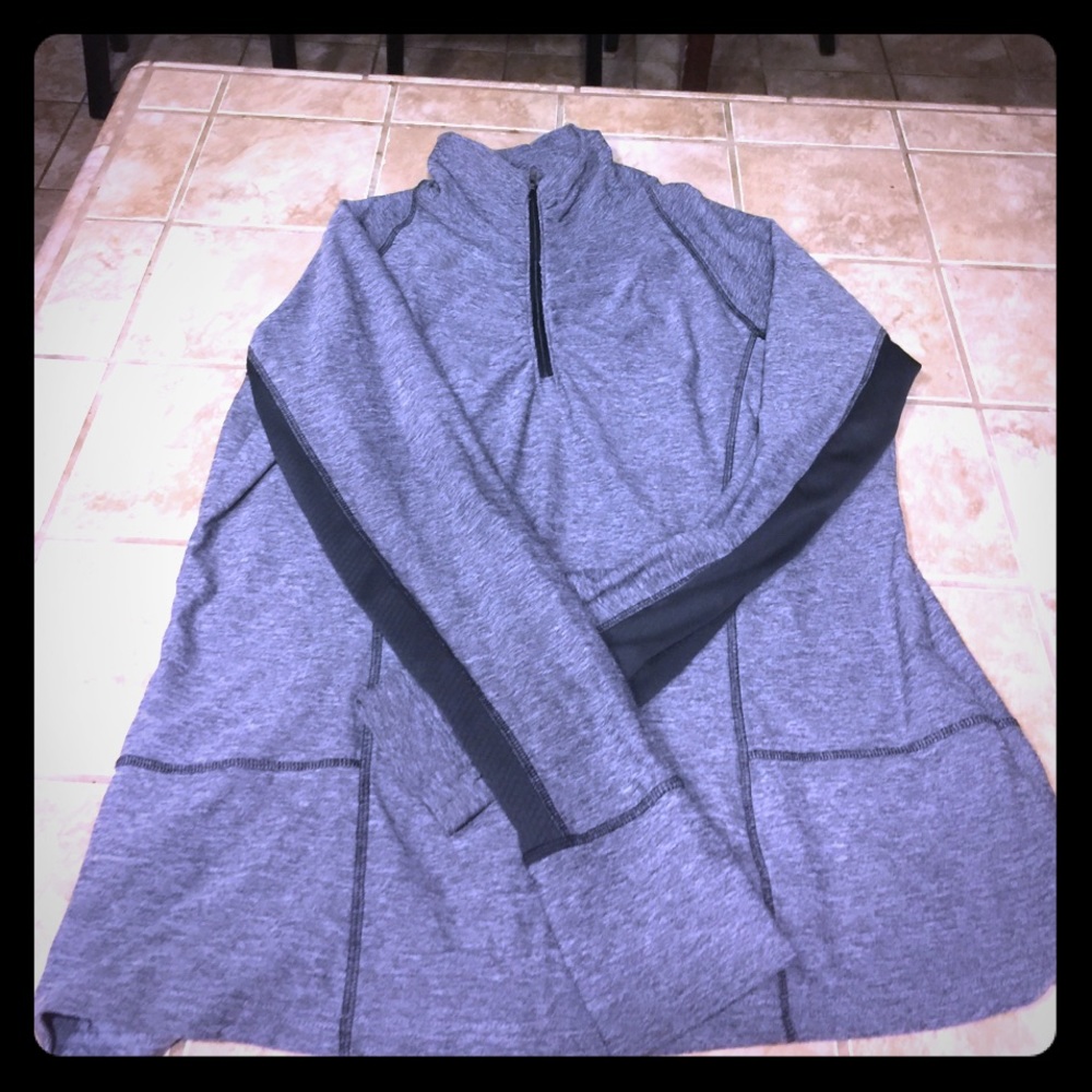 Champion large semi fitted long sleeve