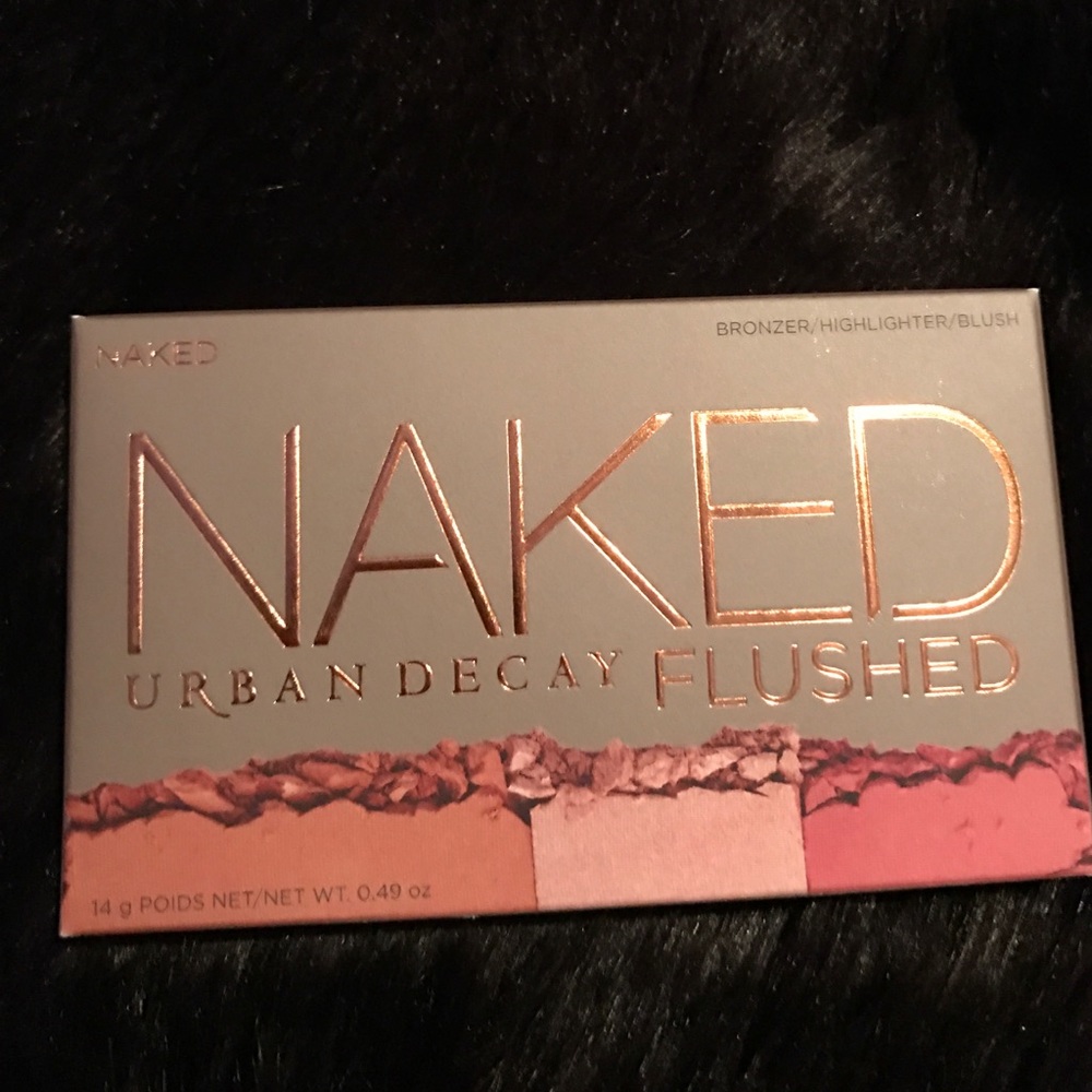 NEW! 💥 URBAN DECAY NAKED FLUSHED