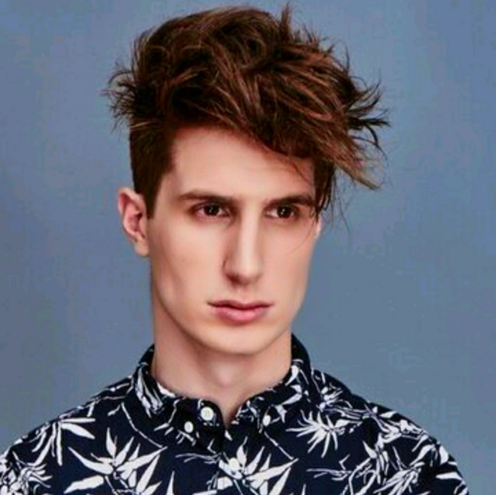 Meet your Posher, Travis