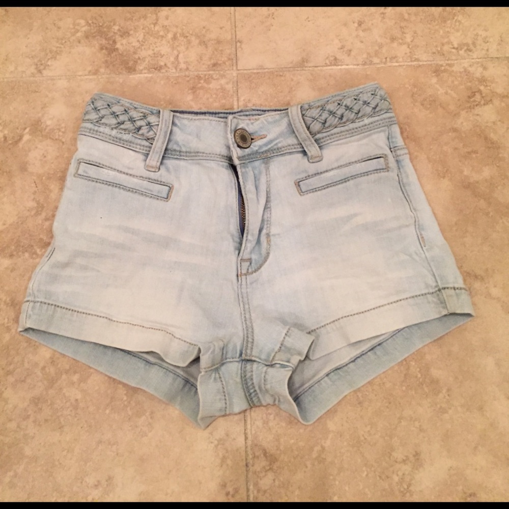 Kendall and Kylie high waisted shorts