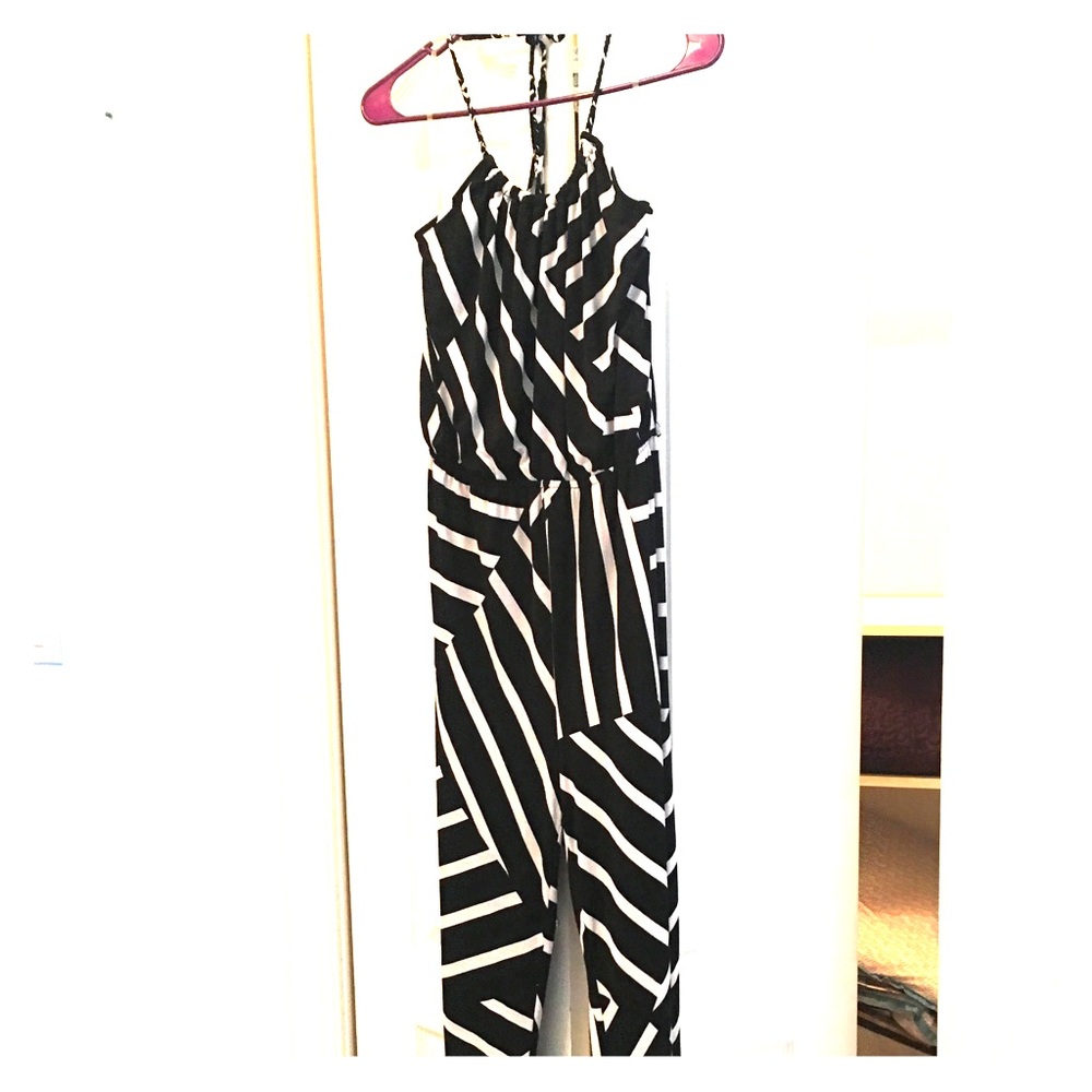 Stripped Halter Top Jumpsuit! 💕