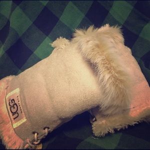 Ugg fingerless gloves 0.o