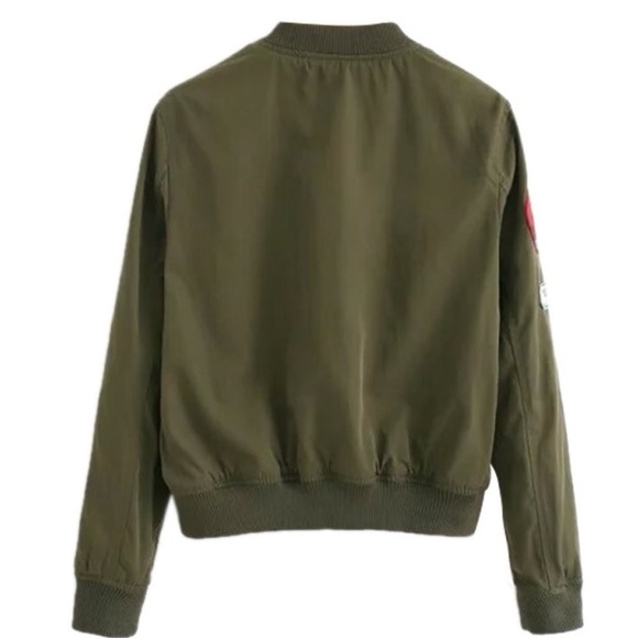 Green bomber jacket patches zip up coat - Picture 5 of 6