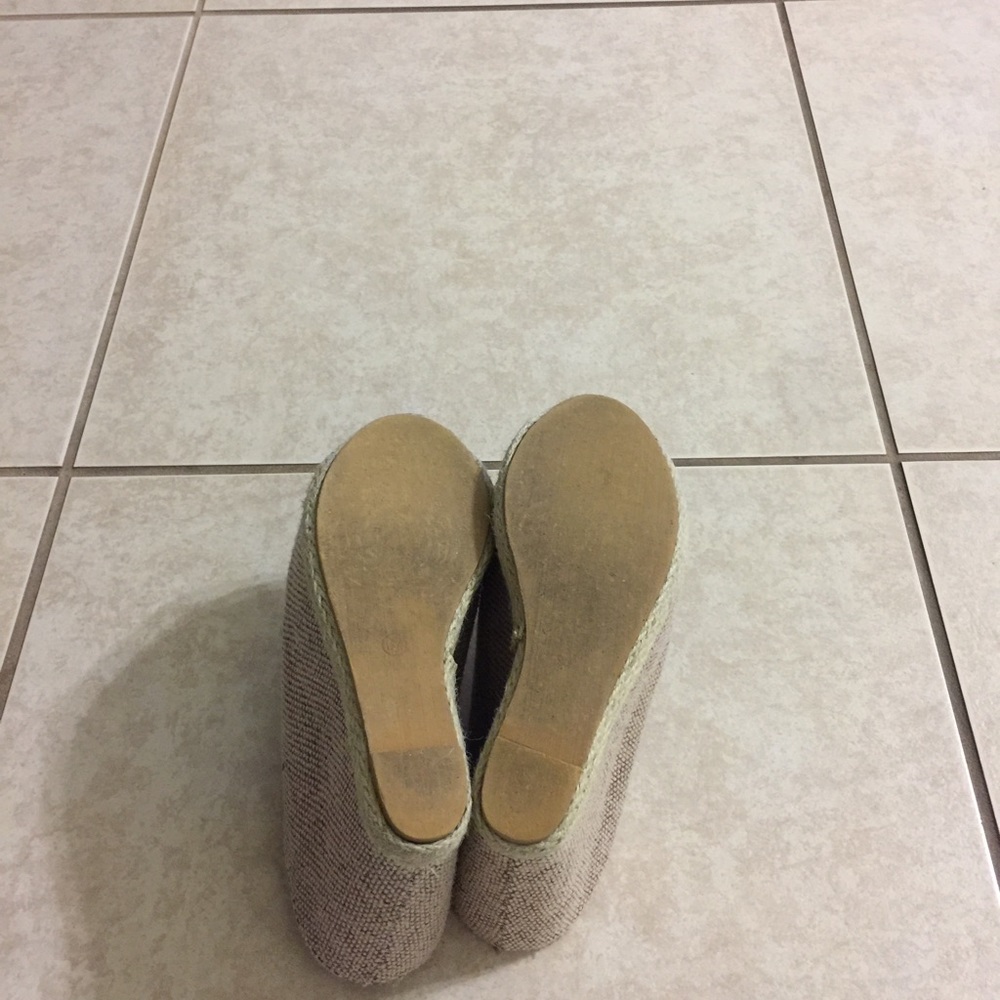 Wedge Sandals - Picture 4 of 4