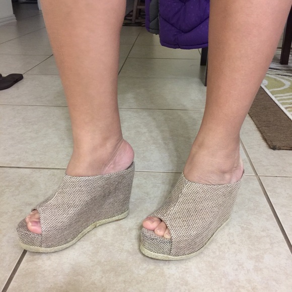 Wedge Sandals - Picture 1 of 4