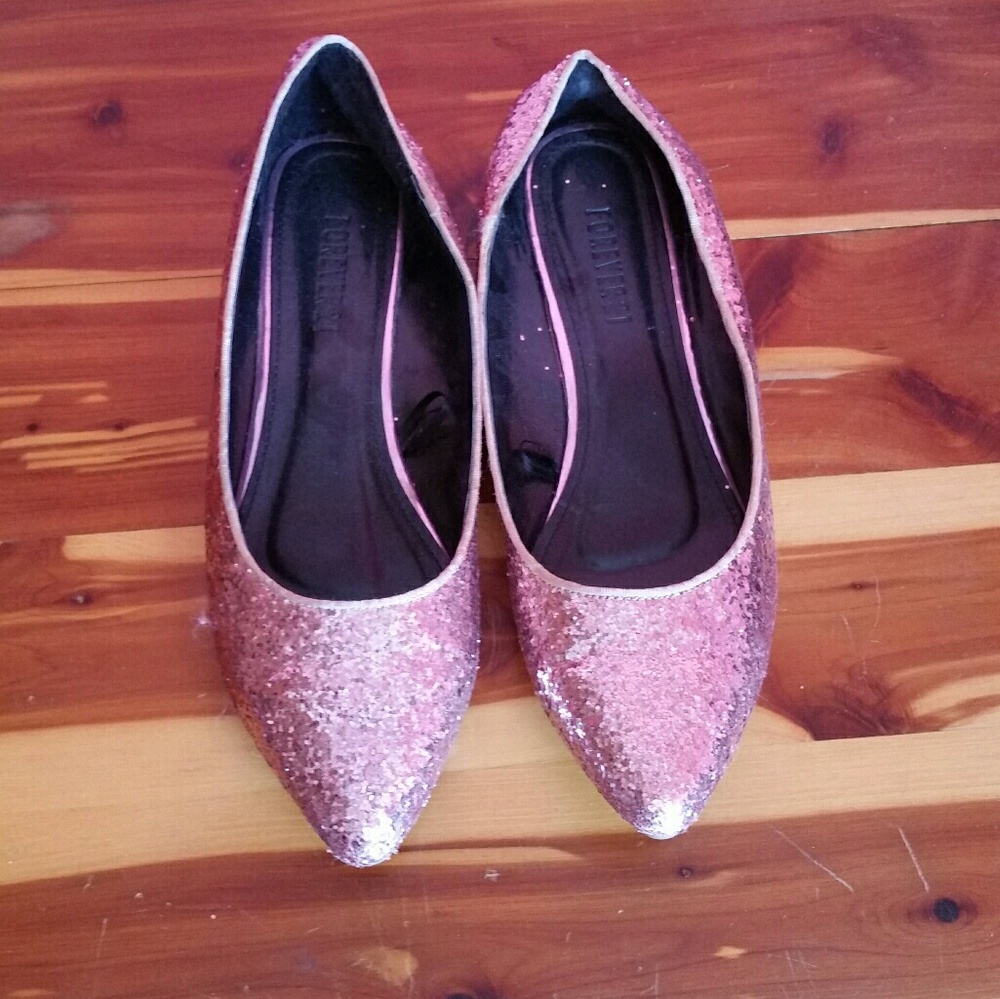 *sold* Pink sparkle shoes