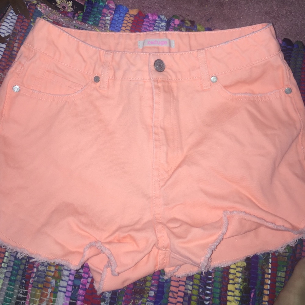 High wasted shorts