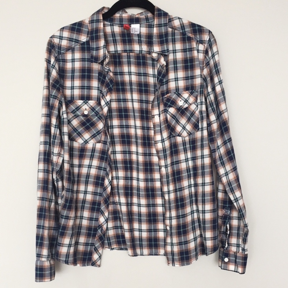 H&M button down flannel shirt