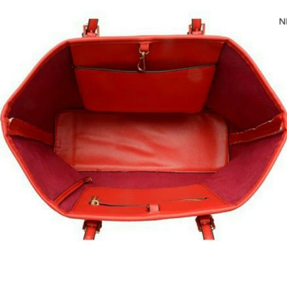 🎉LOWEST🎉MK Jet Set Saffiano Leather Travel Tote - Picture 2 of 6