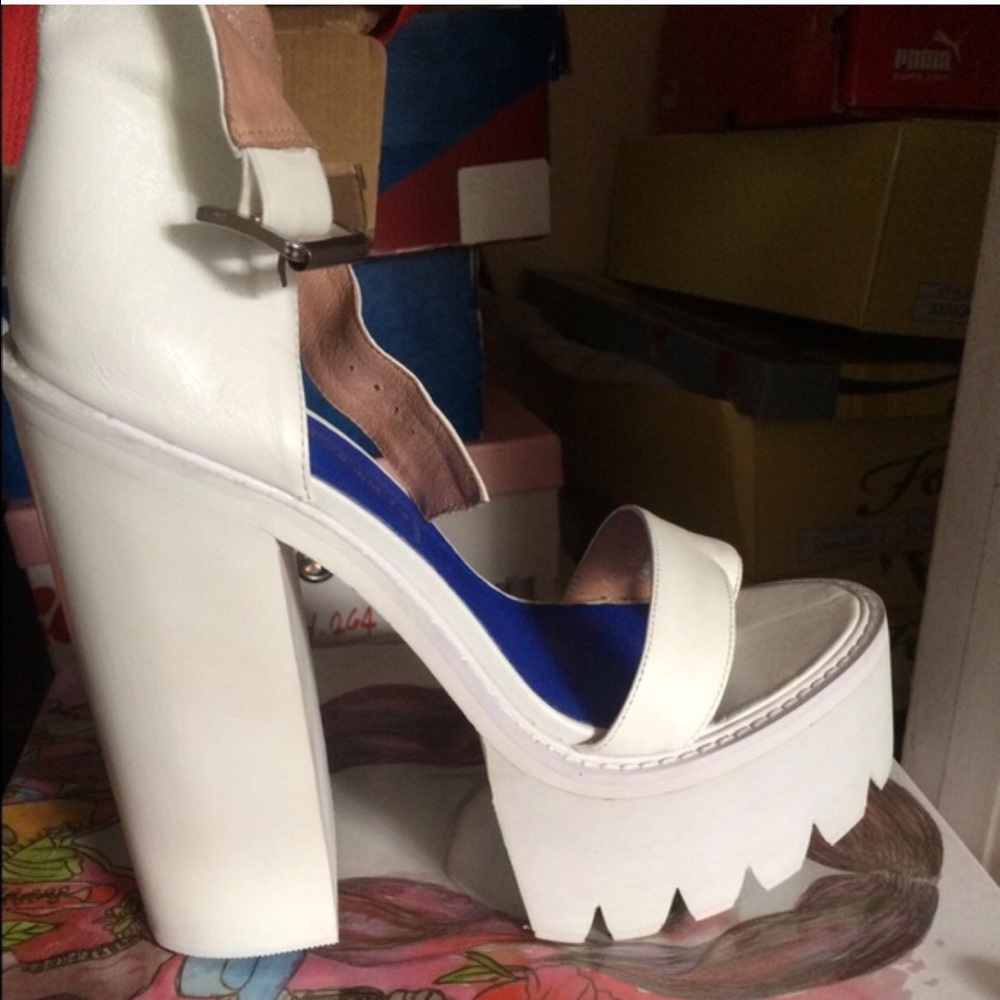 Jeffrey Campbell 11